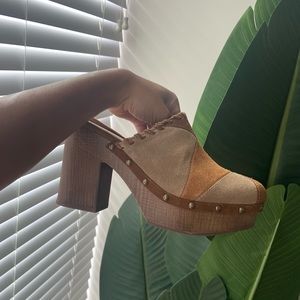 Nine West Women’s Clogs (BROWN )